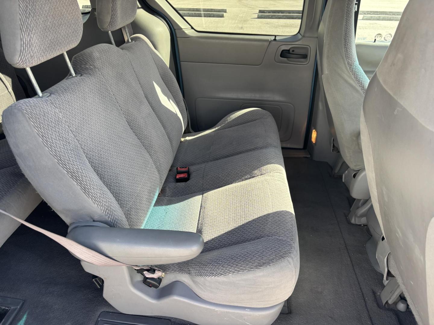 2002 BLUE /GREY CLOTH Ford Windstar LX (2FMZA51422B) with an 3.8L V6 OHV 12V engine, 4-Speed Automatic Overdrive transmission, located at 11170 Summerlin Square Dr., Fort Myers Beach, FL, 33931, (239) 999-7777, 26.493546, -81.941628 - Photo#18