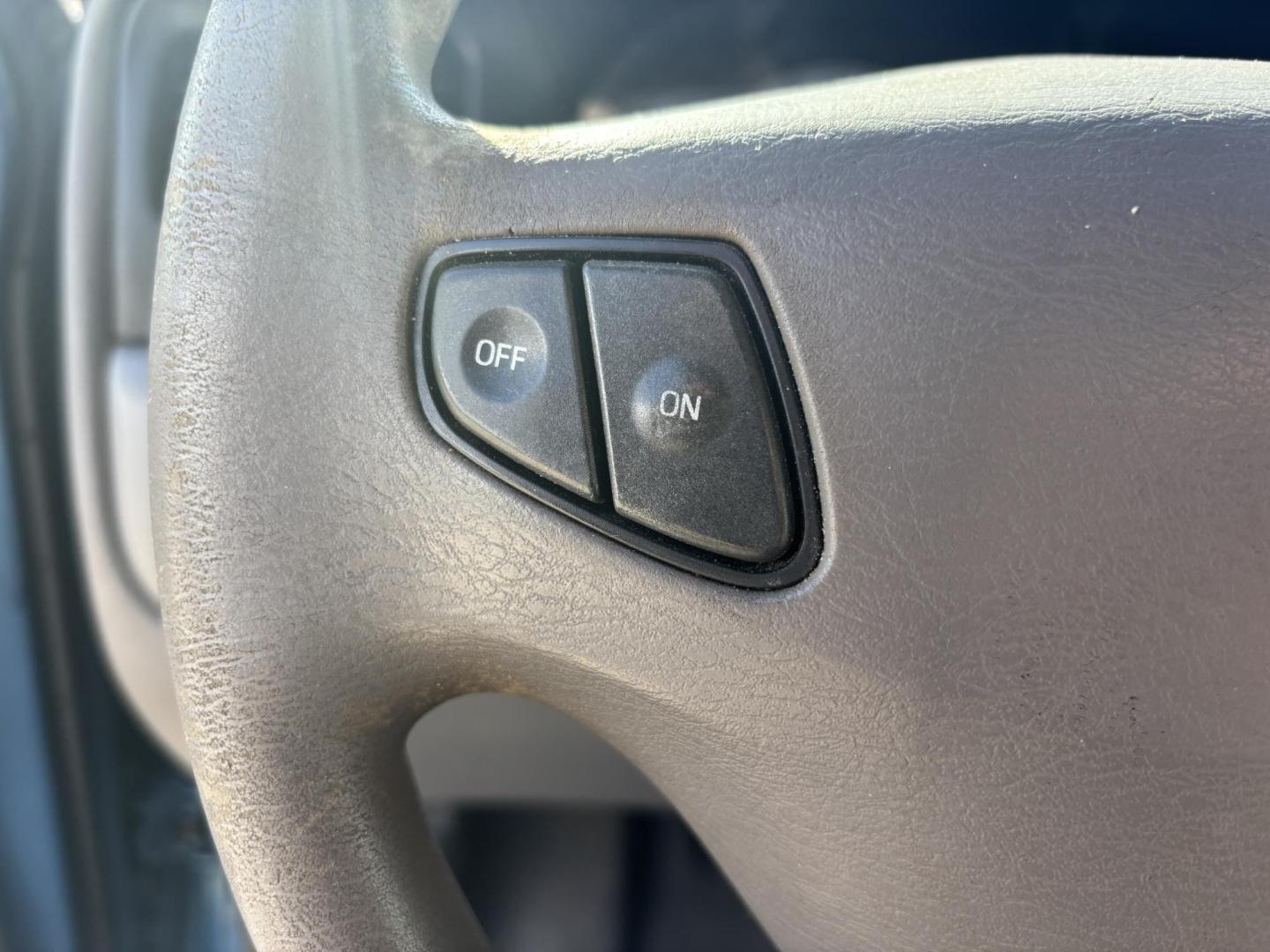 2002 BLUE /GREY CLOTH Ford Windstar LX (2FMZA51422B) with an 3.8L V6 OHV 12V engine, 4-Speed Automatic Overdrive transmission, located at 11170 Summerlin Square Dr., Fort Myers Beach, FL, 33931, (239) 999-7777, 26.493546, -81.941628 - Photo#23