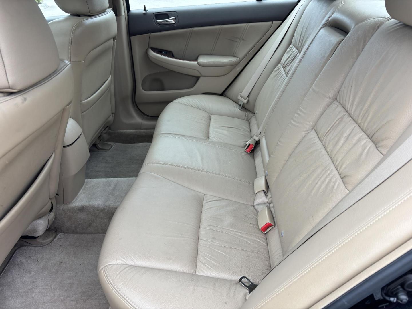 2007 BLACK /BEIGE LEATHER Honda Accord EX-L Sedan AT (1HGCM56807A) with an 2.4L L4 DOHC 16V engine, 5-Speed Automatic Overdrive transmission, located at 11170 Summerlin Square Dr., Fort Myers Beach, FL, 33931, (239) 999-7777, 26.493546, -81.941628 - Cash Only - Photo#16