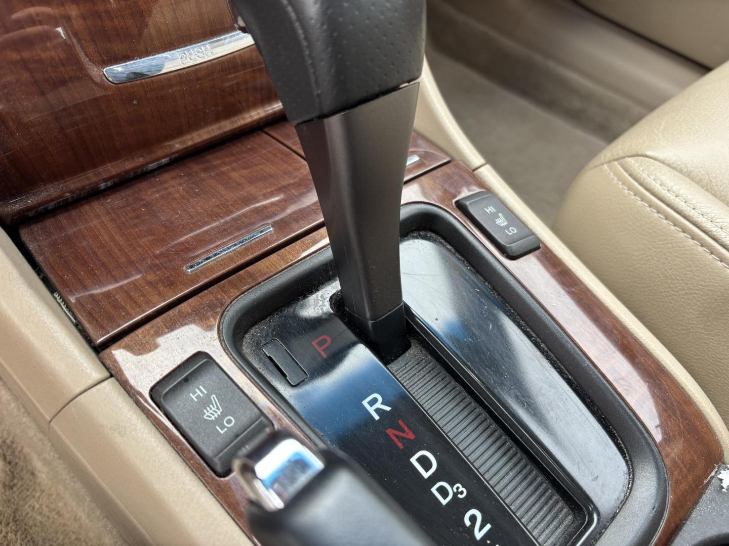 2007 BLACK /BEIGE LEATHER Honda Accord EX-L Sedan AT (1HGCM56807A) with an 2.4L L4 DOHC 16V engine, 5-Speed Automatic Overdrive transmission, located at 11170 Summerlin Square Dr., Fort Myers Beach, FL, 33931, (239) 999-7777, 26.493546, -81.941628 - Cash Only - Photo#14