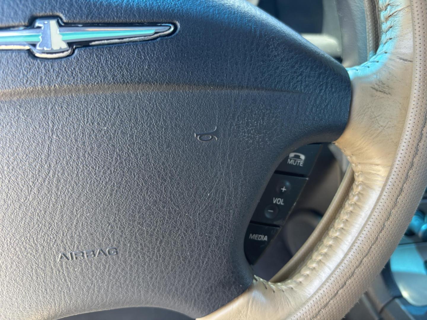 2004 MAROON /BEIGE LEATHER Ford Thunderbird Deluxe (1FAHP60A04Y) with an 3.9L V8 DOHC 32V engine, 5-Speed Automatic Overdrive transmission, located at 11170 Summerlin Square Dr., Fort Myers Beach, FL, 33931, (239) 999-7777, 26.493546, -81.941628 - Photo#41