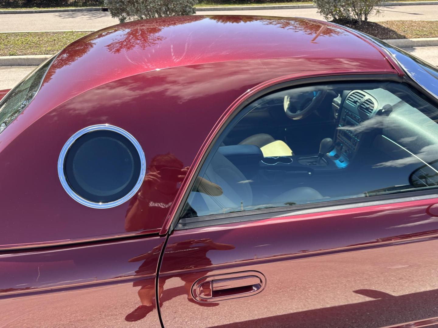 2004 MAROON /BEIGE LEATHER Ford Thunderbird Deluxe (1FAHP60A04Y) with an 3.9L V8 DOHC 32V engine, 5-Speed Automatic Overdrive transmission, located at 11170 Summerlin Square Dr., Fort Myers Beach, FL, 33931, (239) 999-7777, 26.493546, -81.941628 - Photo#10