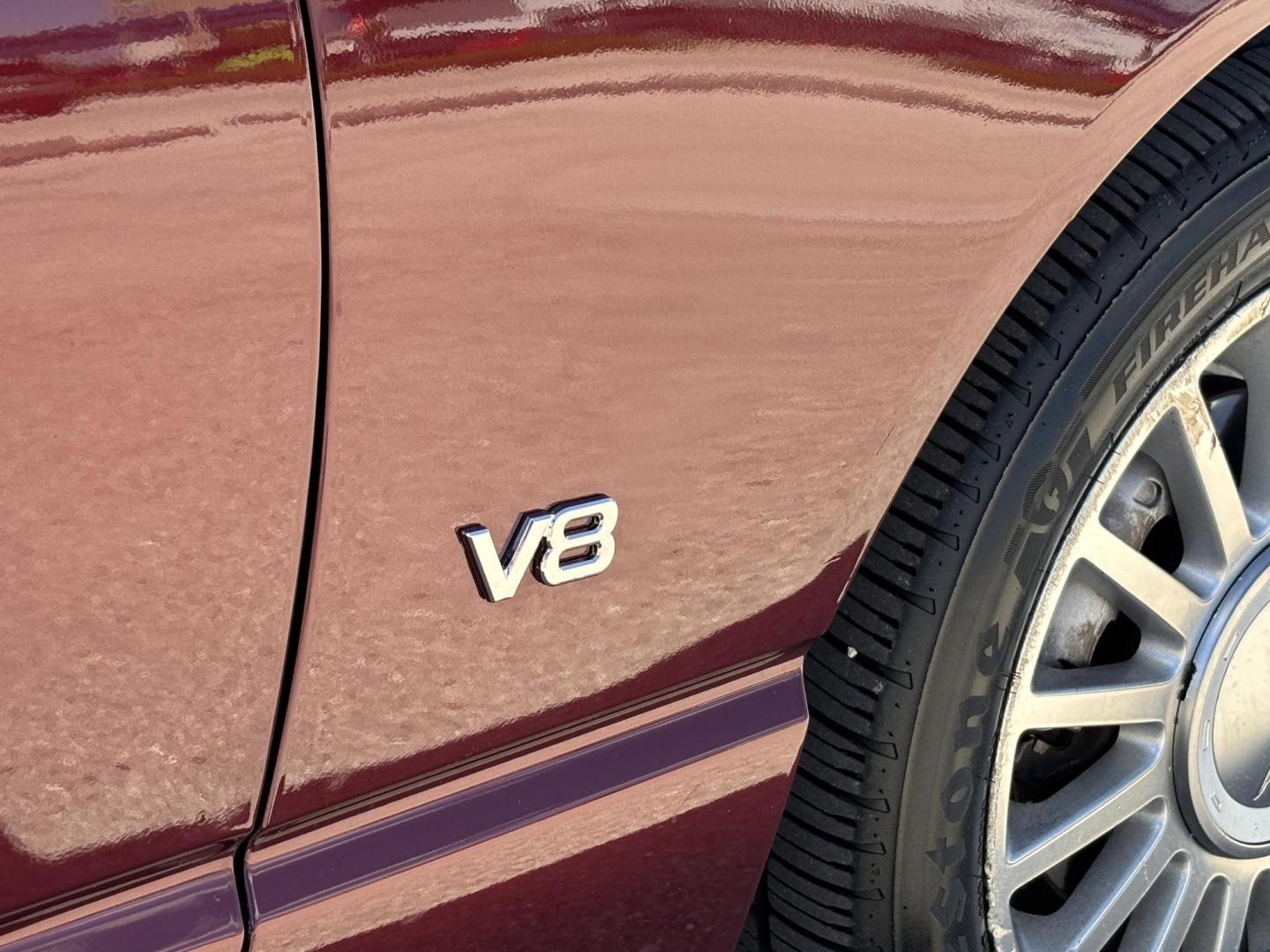 2004 MAROON /BEIGE LEATHER Ford Thunderbird Deluxe (1FAHP60A04Y) with an 3.9L V8 DOHC 32V engine, 5-Speed Automatic Overdrive transmission, located at 11170 Summerlin Square Dr., Fort Myers Beach, FL, 33931, (239) 999-7777, 26.493546, -81.941628 - Photo#30