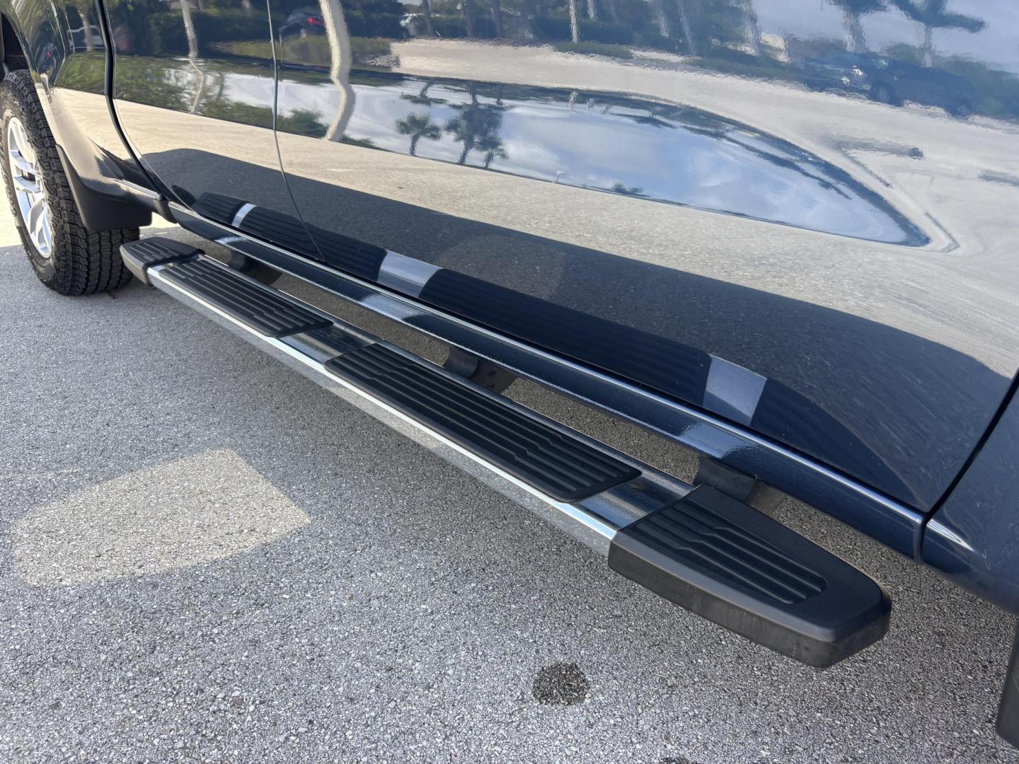 2019 BLUE Chevrolet Silverado 1500 LT Double Cab 2WD (1GCVWCED4KZ) with an 5.3L V8 OHV 16V engine, 6A transmission, located at 11170 Summerlin Square Dr., Fort Myers Beach, FL, 33931, (239) 999-7777, 26.493546, -81.941628 - Photo#26