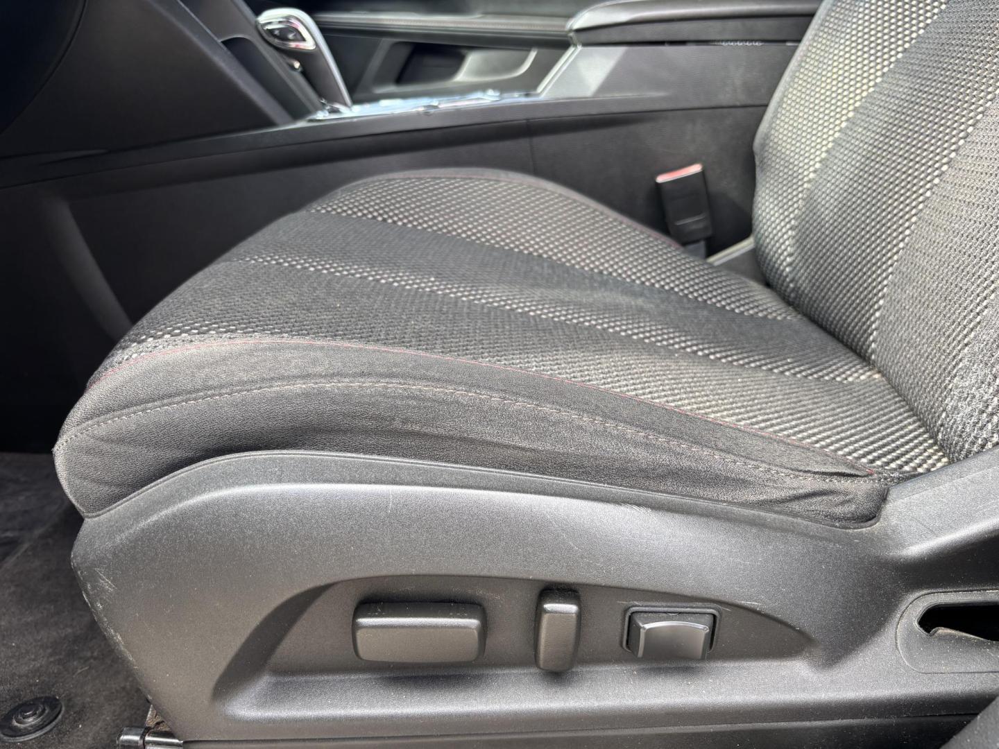 2011 BROWN /BLACK Chevrolet Equinox 1LT 2WD (2CNALDEC4B6) with an 2.4L L4 DOHC 16V engine, 6-Speed Automatic transmission, located at 11170 Summerlin Square Dr., Fort Myers Beach, FL, 33931, (239) 999-7777, 26.493546, -81.941628 - Photo#12