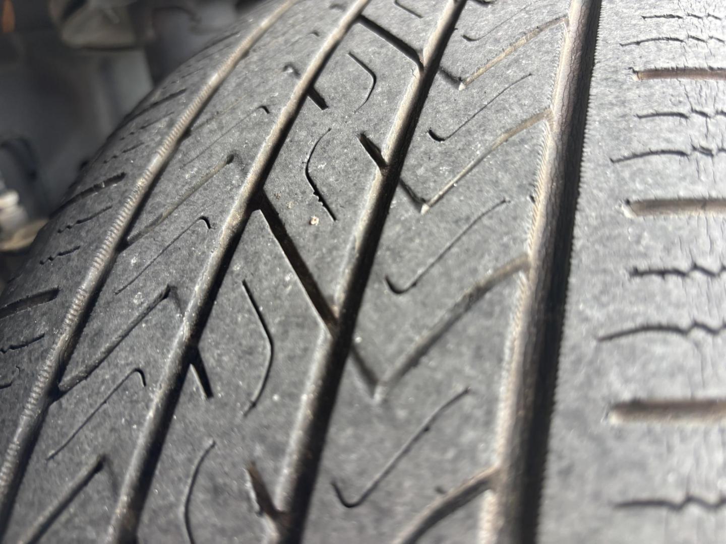 2011 BROWN /BLACK Chevrolet Equinox 1LT 2WD (2CNALDEC4B6) with an 2.4L L4 DOHC 16V engine, 6-Speed Automatic transmission, located at 11170 Summerlin Square Dr., Fort Myers Beach, FL, 33931, (239) 999-7777, 26.493546, -81.941628 - Photo#28