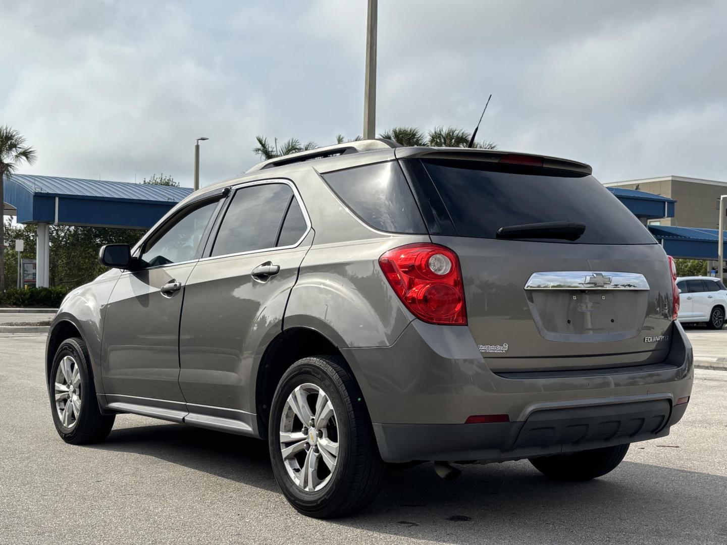 2011 BROWN /BLACK Chevrolet Equinox 1LT 2WD (2CNALDEC4B6) with an 2.4L L4 DOHC 16V engine, 6-Speed Automatic transmission, located at 11170 Summerlin Square Dr., Fort Myers Beach, FL, 33931, (239) 999-7777, 26.493546, -81.941628 - Photo#5