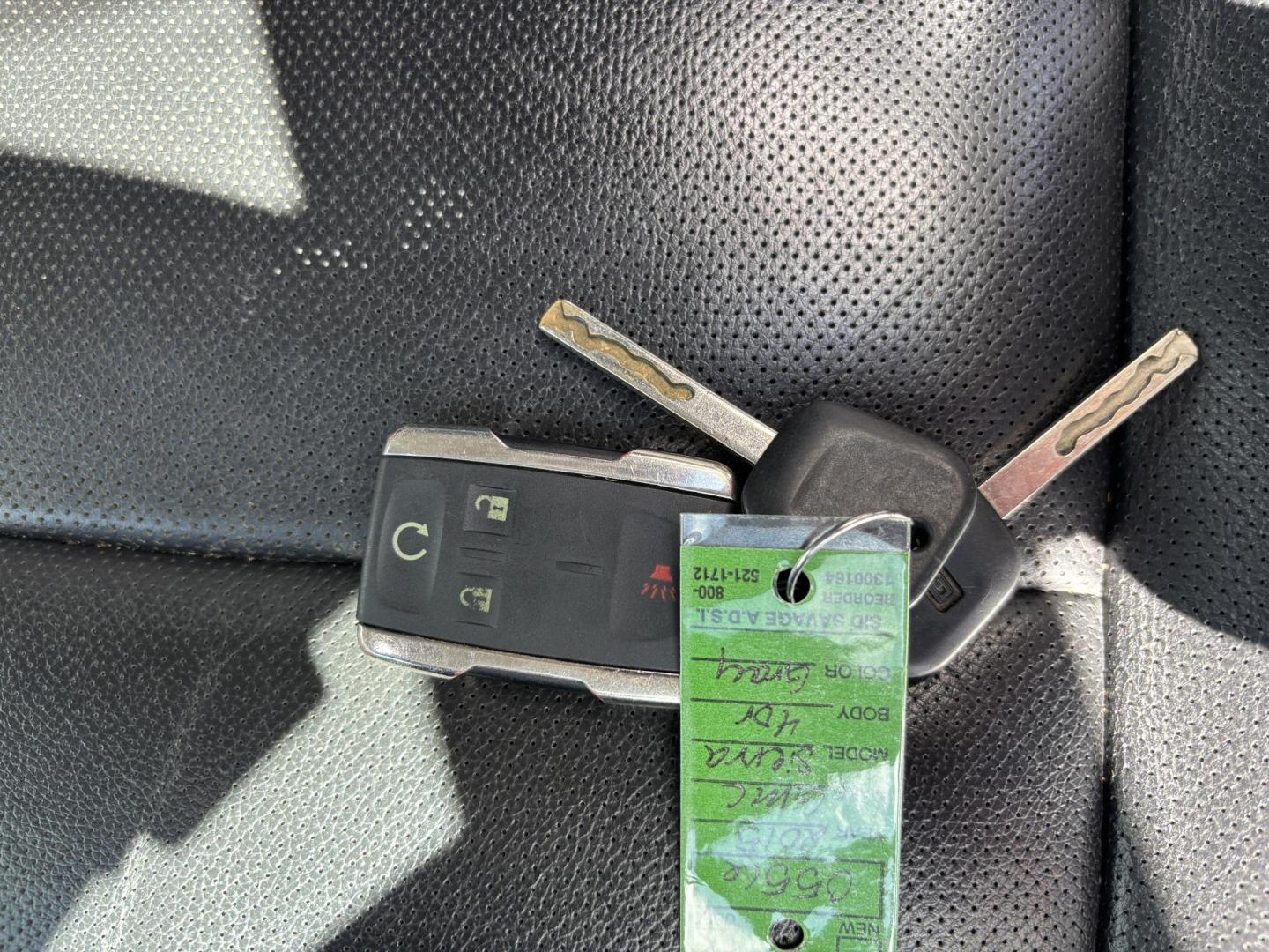 2015 GRAY /BLACK LEATHER GMC Sierra 1500 SLT Crew Cab 4WD (3GTU2VEC3FG) with an 5.3L V8 OHV 16V engine, 6-Speed Automatic transmission, located at 11170 Summerlin Square Dr., Fort Myers Beach, FL, 33931, (239) 999-7777, 26.493546, -81.941628 - Photo#30