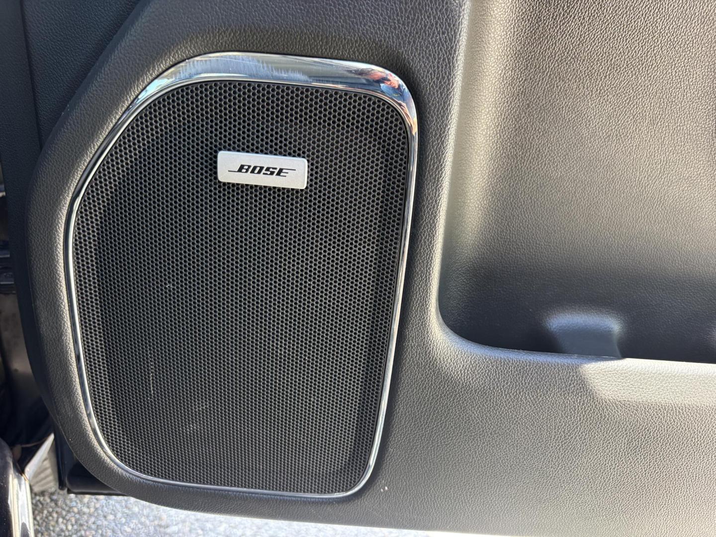 2015 GRAY /BLACK LEATHER GMC Sierra 1500 SLT Crew Cab 4WD (3GTU2VEC3FG) with an 5.3L V8 OHV 16V engine, 6-Speed Automatic transmission, located at 11170 Summerlin Square Dr., Fort Myers Beach, FL, 33931, (239) 999-7777, 26.493546, -81.941628 - Photo#36