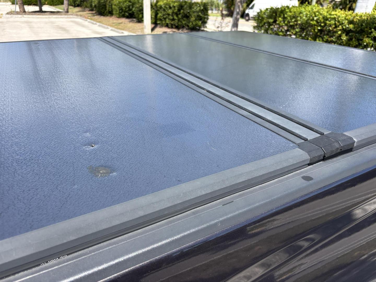 2015 GRAY /BLACK LEATHER GMC Sierra 1500 SLT Crew Cab 4WD (3GTU2VEC3FG) with an 5.3L V8 OHV 16V engine, 6-Speed Automatic transmission, located at 11170 Summerlin Square Dr., Fort Myers Beach, FL, 33931, (239) 999-7777, 26.493546, -81.941628 - Photo#39