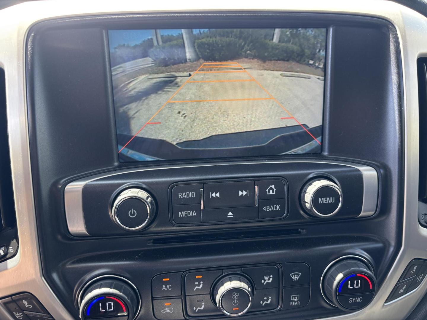 2015 GRAY /BLACK LEATHER GMC Sierra 1500 SLT Crew Cab 4WD (3GTU2VEC3FG) with an 5.3L V8 OHV 16V engine, 6-Speed Automatic transmission, located at 11170 Summerlin Square Dr., Fort Myers Beach, FL, 33931, (239) 999-7777, 26.493546, -81.941628 - Photo#28