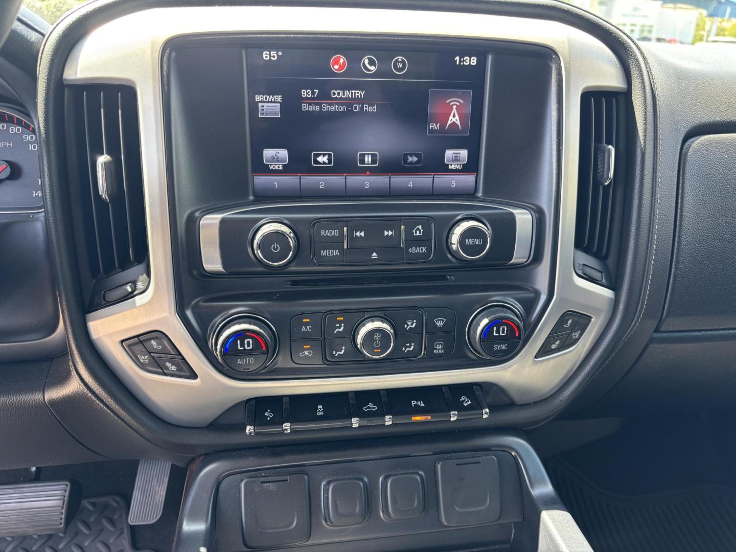 2015 GRAY /BLACK LEATHER GMC Sierra 1500 SLT Crew Cab 4WD (3GTU2VEC3FG) with an 5.3L V8 OHV 16V engine, 6-Speed Automatic transmission, located at 11170 Summerlin Square Dr., Fort Myers Beach, FL, 33931, (239) 999-7777, 26.493546, -81.941628 - Photo#25