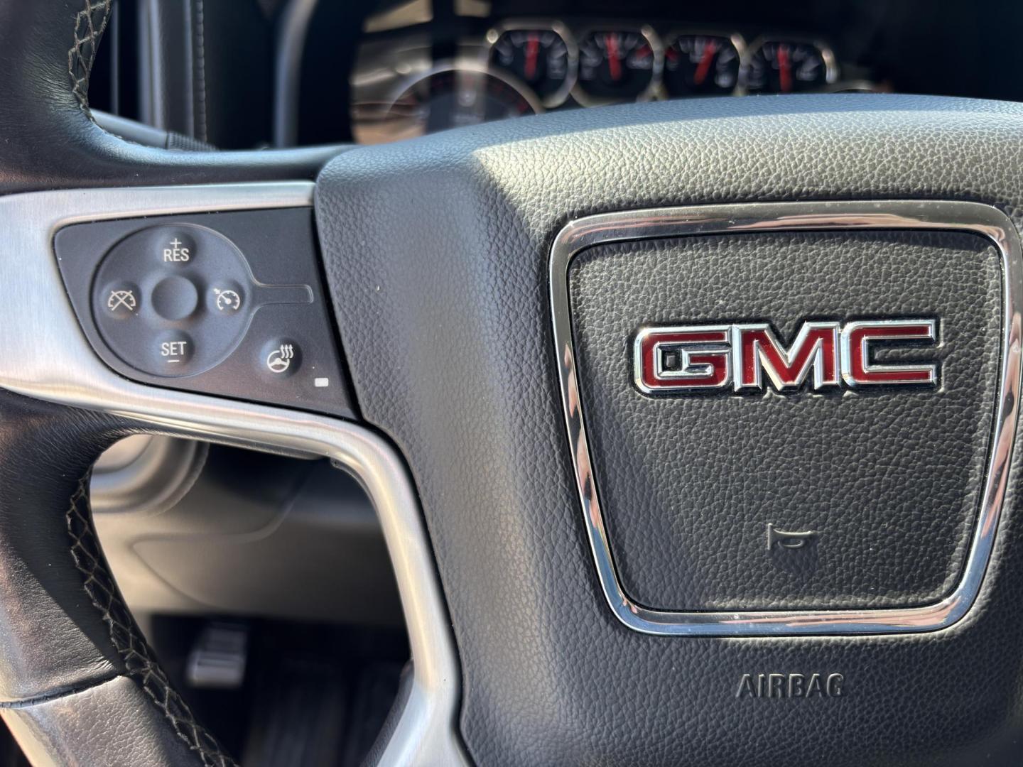 2015 GRAY /BLACK LEATHER GMC Sierra 1500 SLT Crew Cab 4WD (3GTU2VEC3FG) with an 5.3L V8 OHV 16V engine, 6-Speed Automatic transmission, located at 11170 Summerlin Square Dr., Fort Myers Beach, FL, 33931, (239) 999-7777, 26.493546, -81.941628 - Photo#23