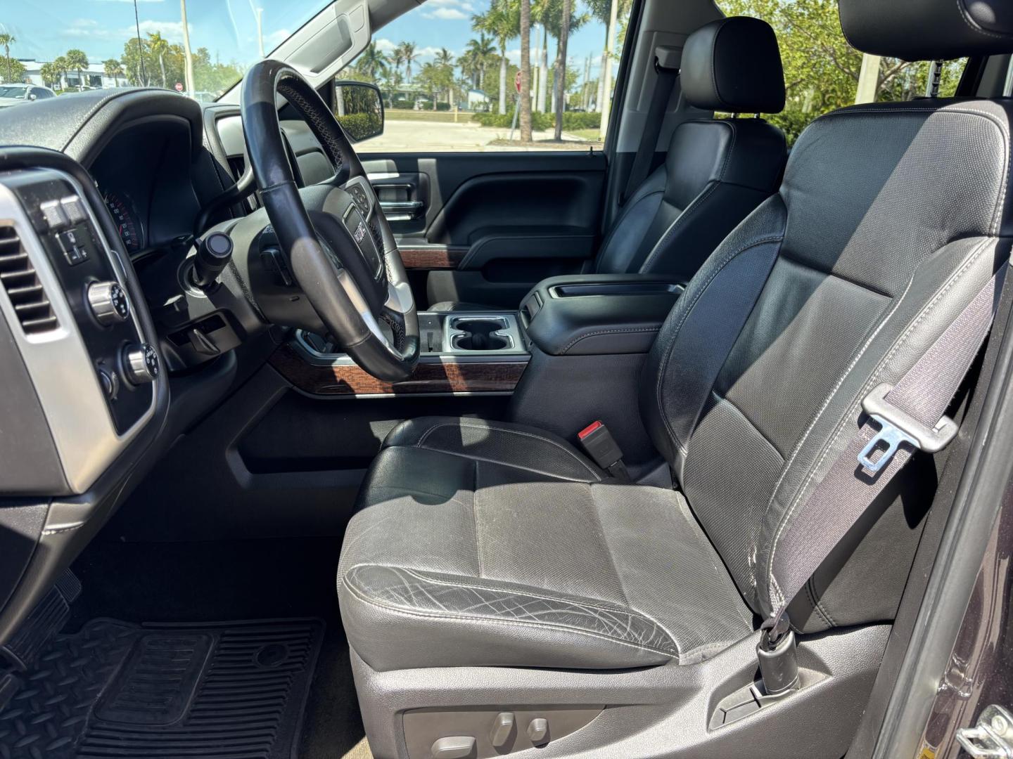 2015 GRAY /BLACK LEATHER GMC Sierra 1500 SLT Crew Cab 4WD (3GTU2VEC3FG) with an 5.3L V8 OHV 16V engine, 6-Speed Automatic transmission, located at 11170 Summerlin Square Dr., Fort Myers Beach, FL, 33931, (239) 999-7777, 26.493546, -81.941628 - Photo#10