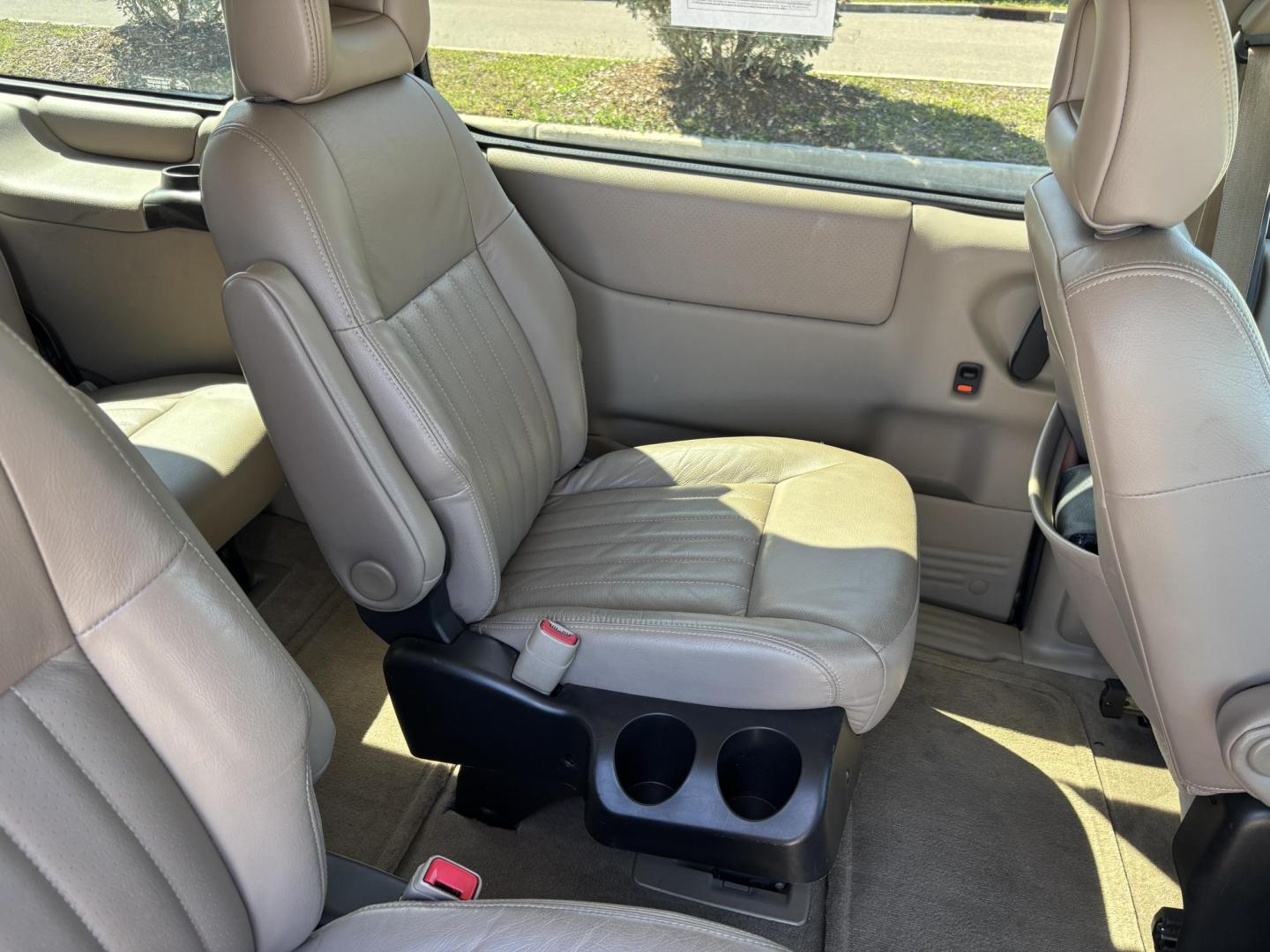 2002 BROWN /BEIGE LEATHER Pontiac Montana 1SA Extended (1GMDX13E42D) with an 3.4L V6 OHV 12V engine, 4-Speed Automatic Overdrive transmission, located at 11170 Summerlin Square Dr., Fort Myers Beach, FL, 33931, (239) 999-7777, 26.493546, -81.941628 - Photo#23