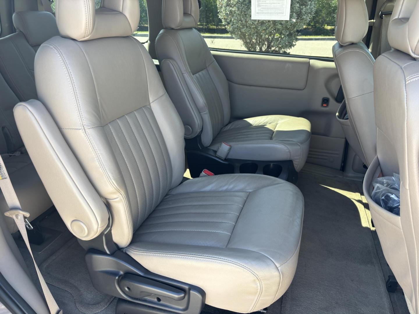 2002 BROWN /BEIGE LEATHER Pontiac Montana 1SA Extended (1GMDX13E42D) with an 3.4L V6 OHV 12V engine, 4-Speed Automatic Overdrive transmission, located at 11170 Summerlin Square Dr., Fort Myers Beach, FL, 33931, (239) 999-7777, 26.493546, -81.941628 - Photo#16