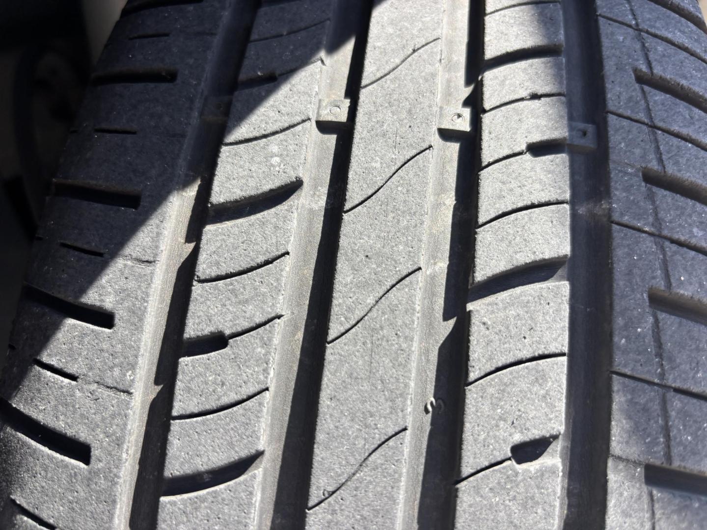 2002 BROWN /BEIGE LEATHER Pontiac Montana 1SA Extended (1GMDX13E42D) with an 3.4L V6 OHV 12V engine, 4-Speed Automatic Overdrive transmission, located at 11170 Summerlin Square Dr., Fort Myers Beach, FL, 33931, (239) 999-7777, 26.493546, -81.941628 - Photo#33