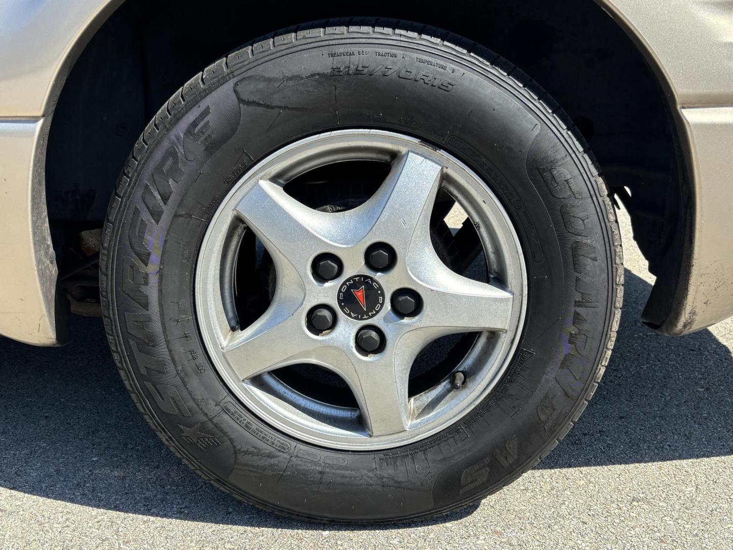 2002 BROWN /BEIGE LEATHER Pontiac Montana 1SA Extended (1GMDX13E42D) with an 3.4L V6 OHV 12V engine, 4-Speed Automatic Overdrive transmission, located at 11170 Summerlin Square Dr., Fort Myers Beach, FL, 33931, (239) 999-7777, 26.493546, -81.941628 - Photo#36
