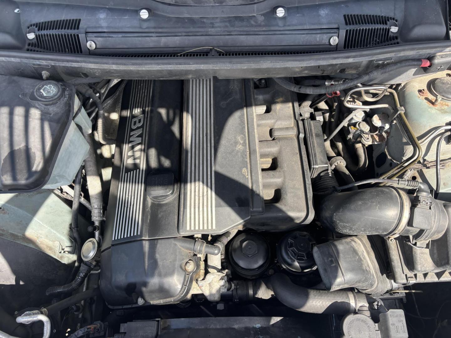 2002 BLUE /BLACK LEATHER BMW X5 3.0i (5UXFA535X2L) with an 3.0L L6 DOHC 24V engine, located at 11170 Summerlin Square Dr., Fort Myers Beach, FL, 33931, (239) 999-7777, 26.493546, -81.941628 - Photo#31