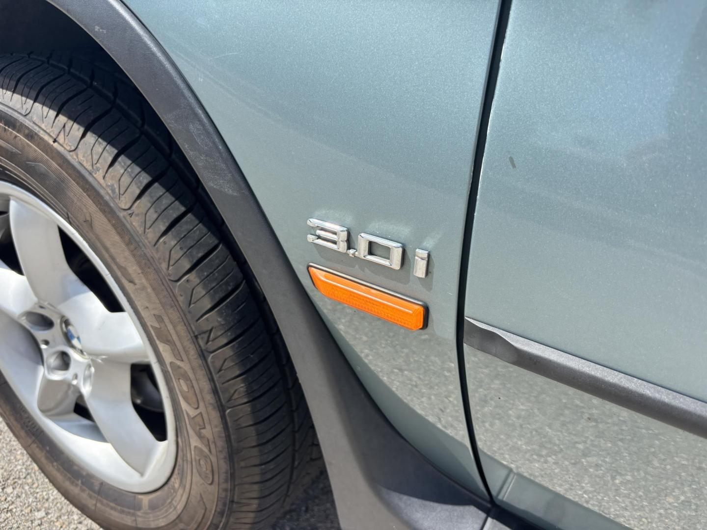 2002 BLUE /BLACK LEATHER BMW X5 3.0i (5UXFA535X2L) with an 3.0L L6 DOHC 24V engine, located at 11170 Summerlin Square Dr., Fort Myers Beach, FL, 33931, (239) 999-7777, 26.493546, -81.941628 - Photo#33