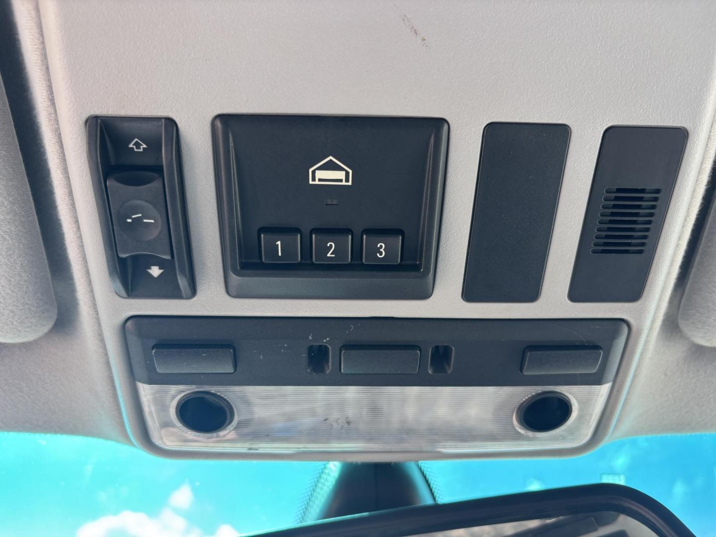 2002 BLUE /BLACK LEATHER BMW X5 3.0i (5UXFA535X2L) with an 3.0L L6 DOHC 24V engine, located at 11170 Summerlin Square Dr., Fort Myers Beach, FL, 33931, (239) 999-7777, 26.493546, -81.941628 - Photo#16