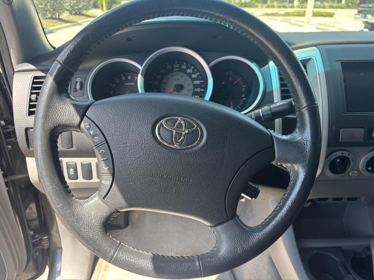 2011 GRAY /TAN CLOTH Toyota Tacoma Access Cab 2WD (5TFTX4CN6BX) with an 2.7L L4 DOHC 16V engine, 4 Speed Automatic transmission, located at 11170 Summerlin Square Dr., Fort Myers Beach, FL, 33931, (239) 999-7777, 26.493546, -81.941628 - Photo#21