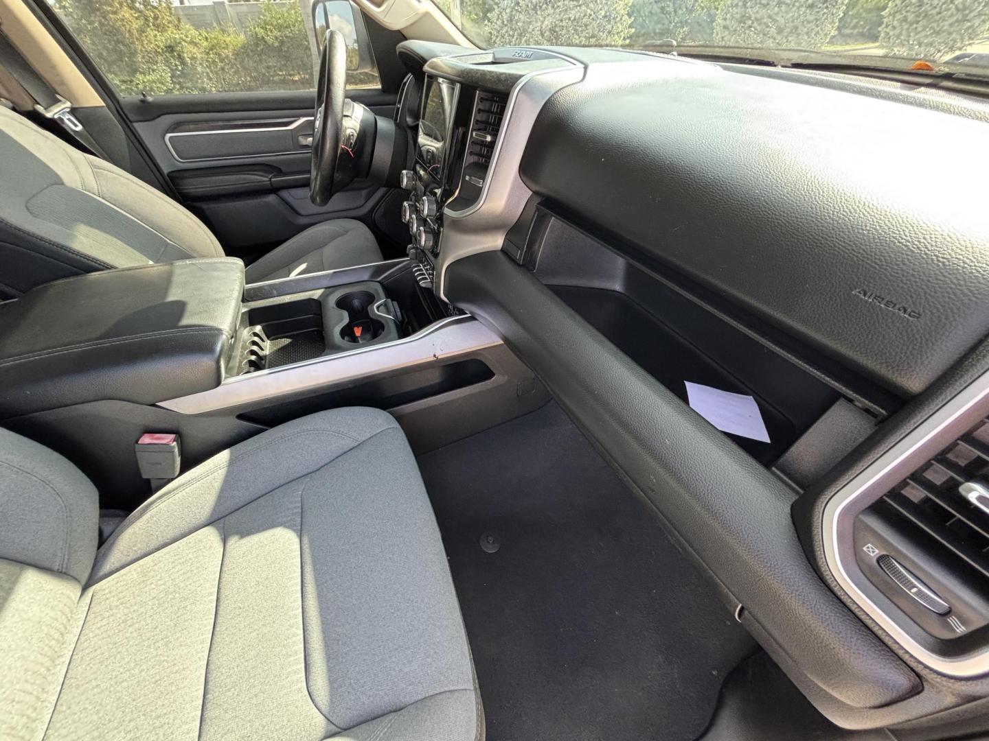 2019 SILVER /DIESEL GRAY RAM 1500 Big Horn Quad Cab 2WD (1C6RREBT1KN) with an 5.7L V8 Hemi engine, 8A transmission, located at 11170 Summerlin Square Dr., Fort Myers Beach, FL, 33931, (239) 999-7777, 26.493546, -81.941628 - Photo#16