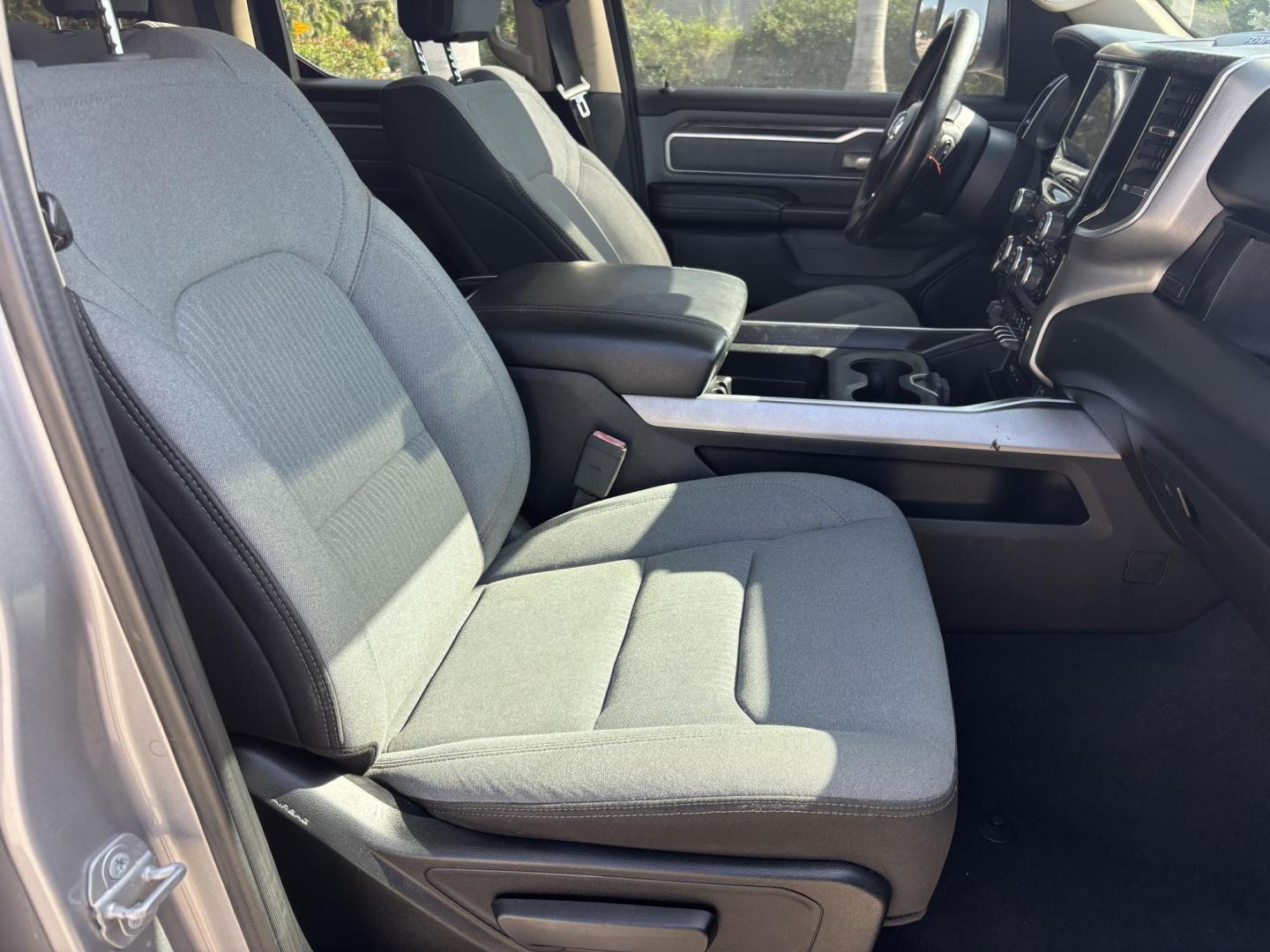 2019 SILVER /DIESEL GRAY RAM 1500 Big Horn Quad Cab 2WD (1C6RREBT1KN) with an 5.7L V8 Hemi engine, 8A transmission, located at 11170 Summerlin Square Dr., Fort Myers Beach, FL, 33931, (239) 999-7777, 26.493546, -81.941628 - Photo#17