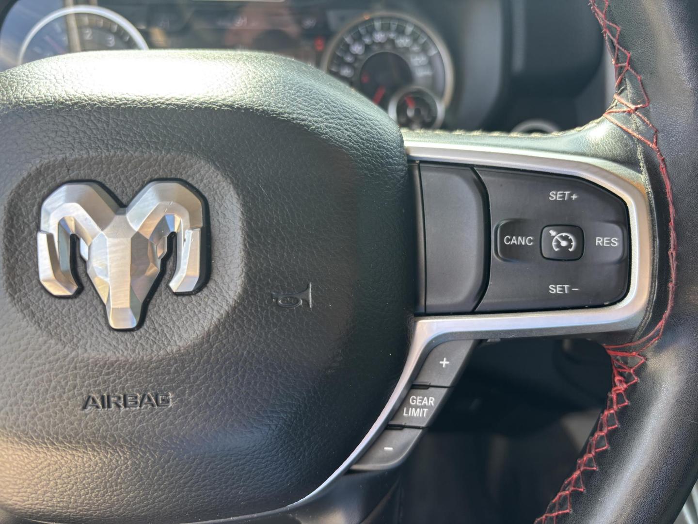 2019 SILVER /DIESEL GRAY RAM 1500 Big Horn Quad Cab 2WD (1C6RREBT1KN) with an 5.7L V8 Hemi engine, 8A transmission, located at 11170 Summerlin Square Dr., Fort Myers Beach, FL, 33931, (239) 999-7777, 26.493546, -81.941628 - Photo#26