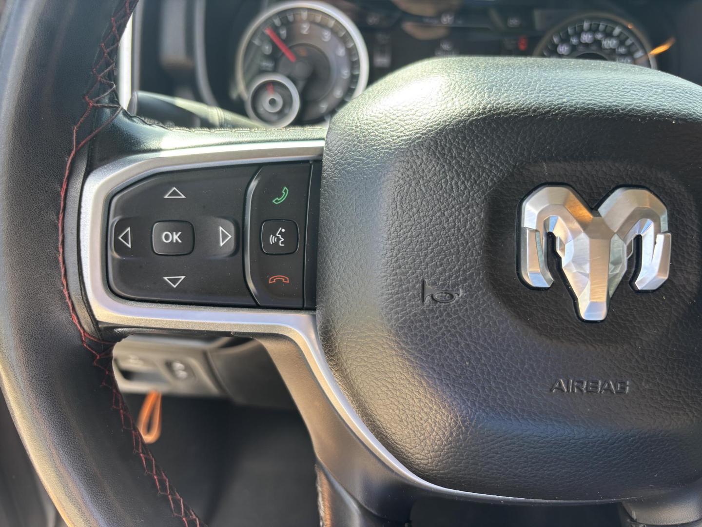 2019 SILVER /DIESEL GRAY RAM 1500 Big Horn Quad Cab 2WD (1C6RREBT1KN) with an 5.7L V8 Hemi engine, 8A transmission, located at 11170 Summerlin Square Dr., Fort Myers Beach, FL, 33931, (239) 999-7777, 26.493546, -81.941628 - Photo#25