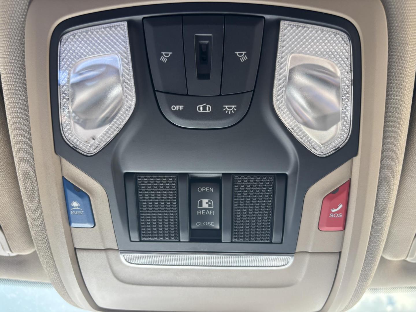 2019 SILVER /DIESEL GRAY RAM 1500 Big Horn Quad Cab 2WD (1C6RREBT1KN) with an 5.7L V8 Hemi engine, 8A transmission, located at 11170 Summerlin Square Dr., Fort Myers Beach, FL, 33931, (239) 999-7777, 26.493546, -81.941628 - Photo#29