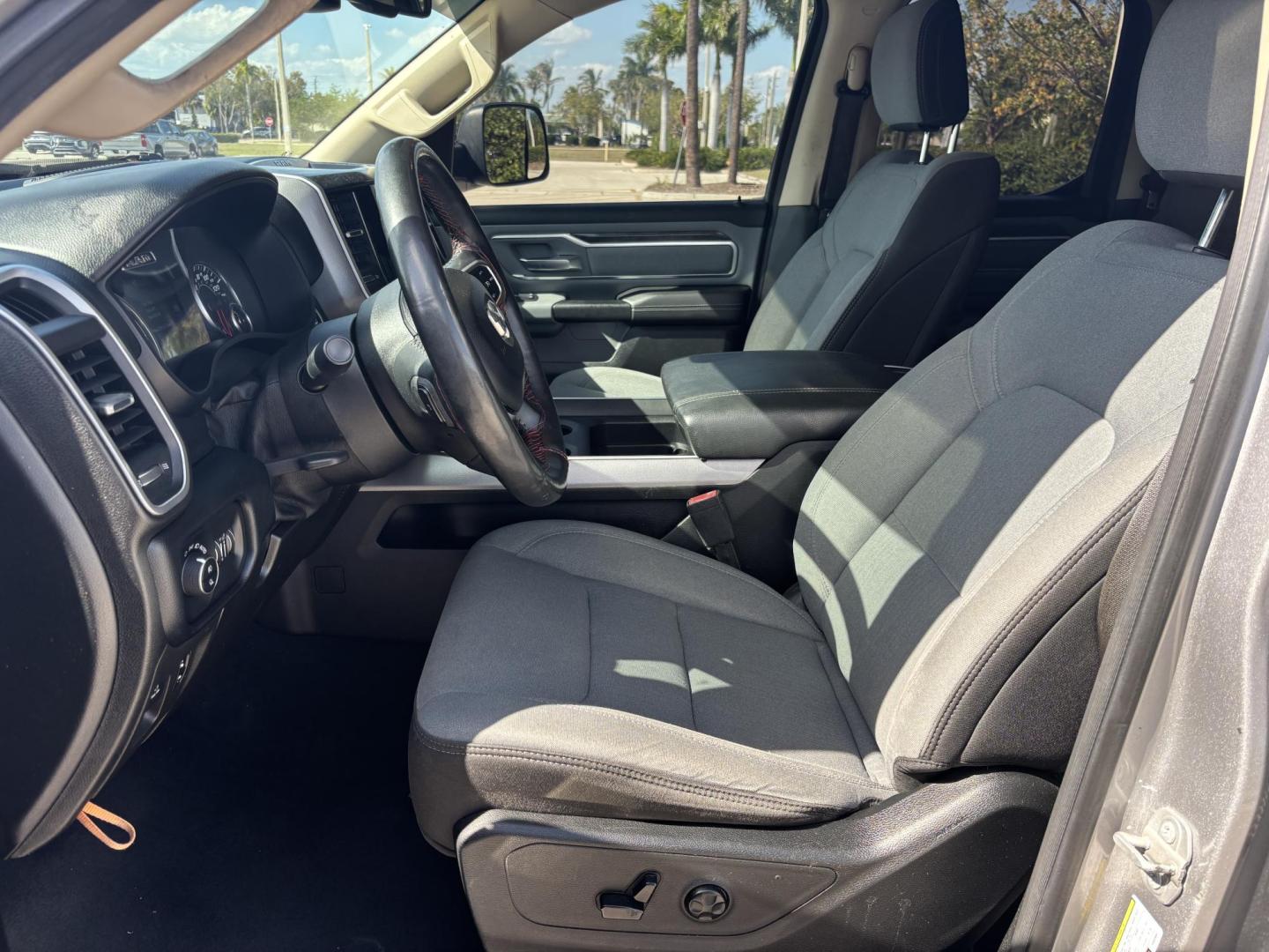 2019 SILVER /DIESEL GRAY RAM 1500 Big Horn Quad Cab 2WD (1C6RREBT1KN) with an 5.7L V8 Hemi engine, 8A transmission, located at 11170 Summerlin Square Dr., Fort Myers Beach, FL, 33931, (239) 999-7777, 26.493546, -81.941628 - Photo#9
