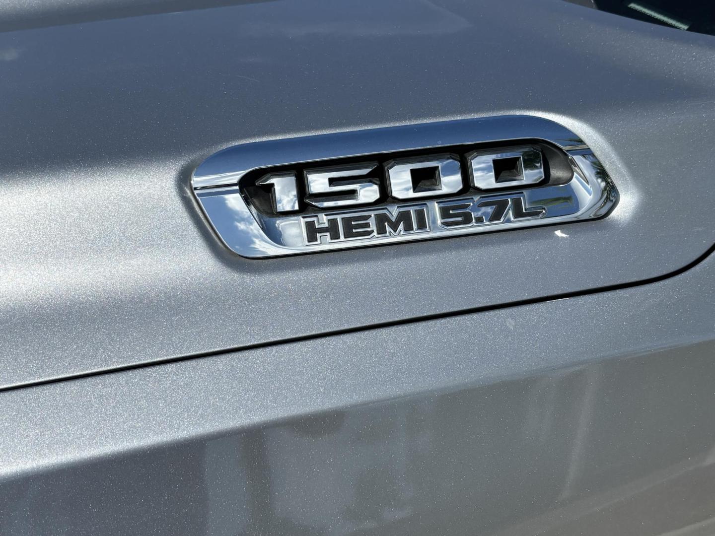 2019 SILVER /DIESEL GRAY RAM 1500 Big Horn Quad Cab 2WD (1C6RREBT1KN) with an 5.7L V8 Hemi engine, 8A transmission, located at 11170 Summerlin Square Dr., Fort Myers Beach, FL, 33931, (239) 999-7777, 26.493546, -81.941628 - Photo#30