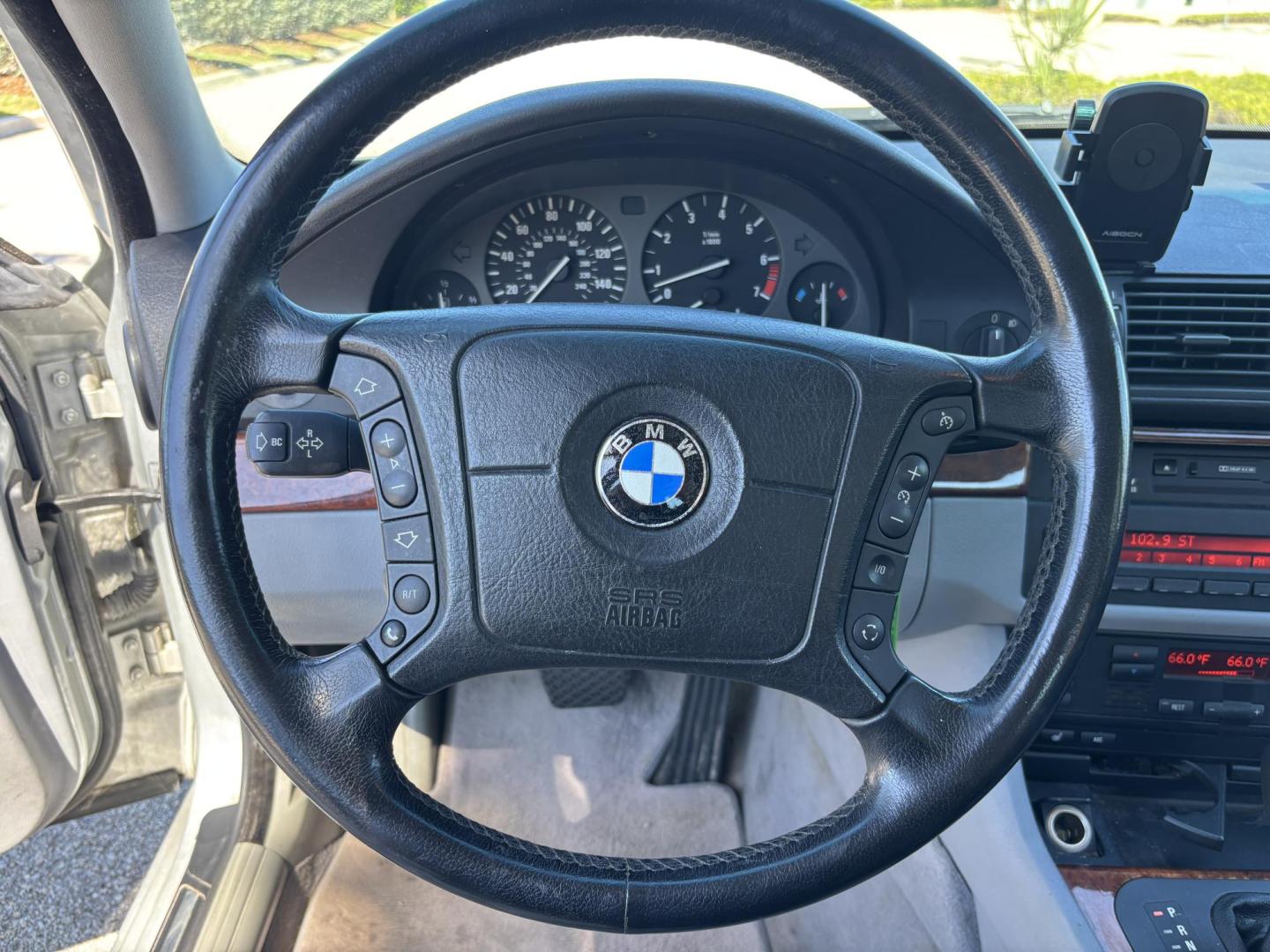 1999 SILVER /LIGHT GRAY LEATHER BMW 5-Series 528i (WBADM6336XB) with an 2.8L L6 DOHC 24V engine, 4-Speed Automatic Overdrive transmission, located at 11170 Summerlin Square Dr., Fort Myers Beach, FL, 33931, (239) 999-7777, 26.493546, -81.941628 - Take a look at this classic and well-kept 1999 BMW 5 Series — a rare find with only 82,000 miles and a history you can feel confident about. This BMW represents a time when driving experience came first. Known for its solid German engineering, smooth ride, and balanced handling, the 5 Series de - Photo#15