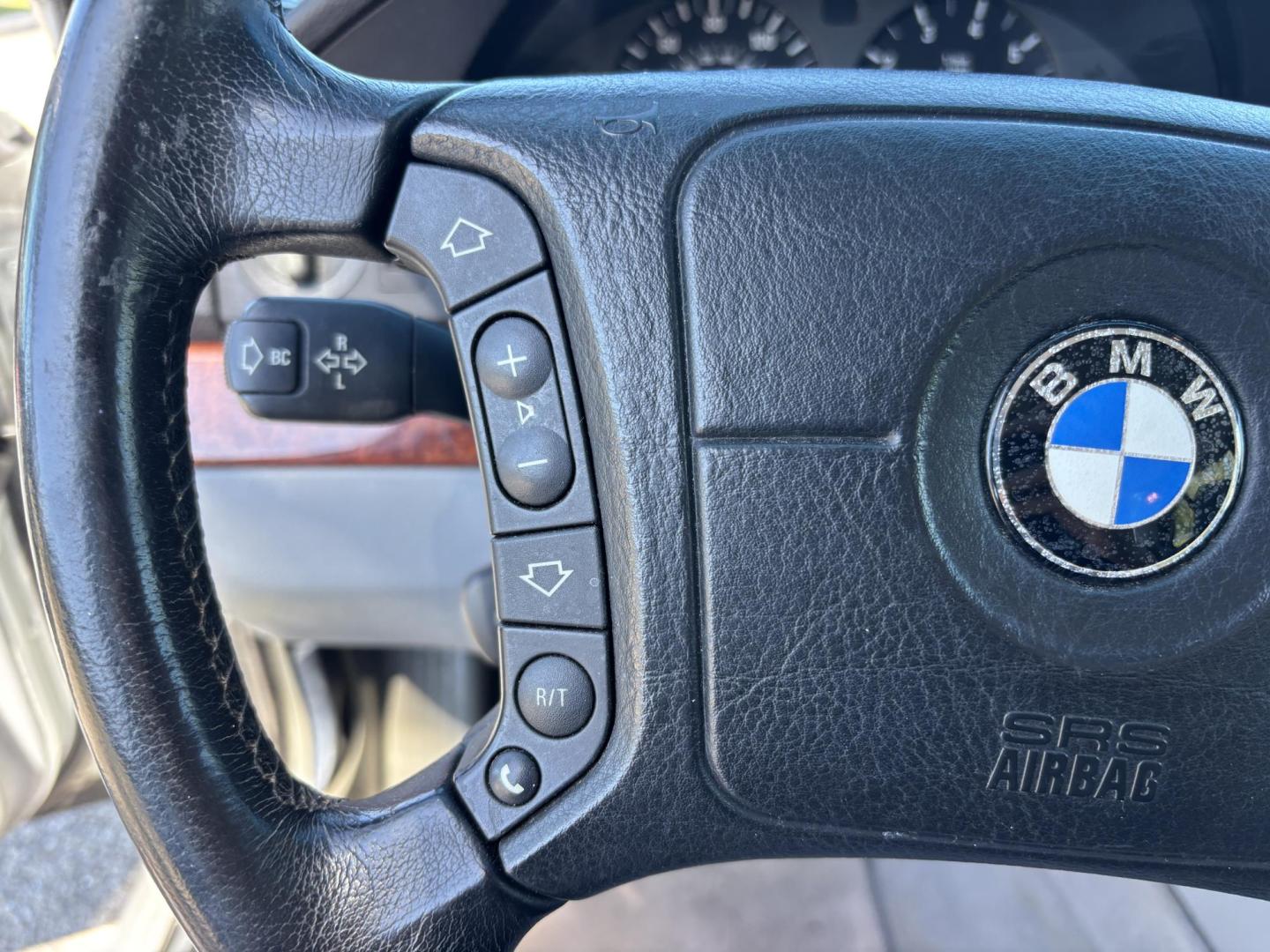1999 SILVER /LIGHT GRAY LEATHER BMW 5-Series 528i (WBADM6336XB) with an 2.8L L6 DOHC 24V engine, 4-Speed Automatic Overdrive transmission, located at 11170 Summerlin Square Dr., Fort Myers Beach, FL, 33931, (239) 999-7777, 26.493546, -81.941628 - Take a look at this classic and well-kept 1999 BMW 5 Series — a rare find with only 82,000 miles and a history you can feel confident about. This BMW represents a time when driving experience came first. Known for its solid German engineering, smooth ride, and balanced handling, the 5 Series de - Photo#16