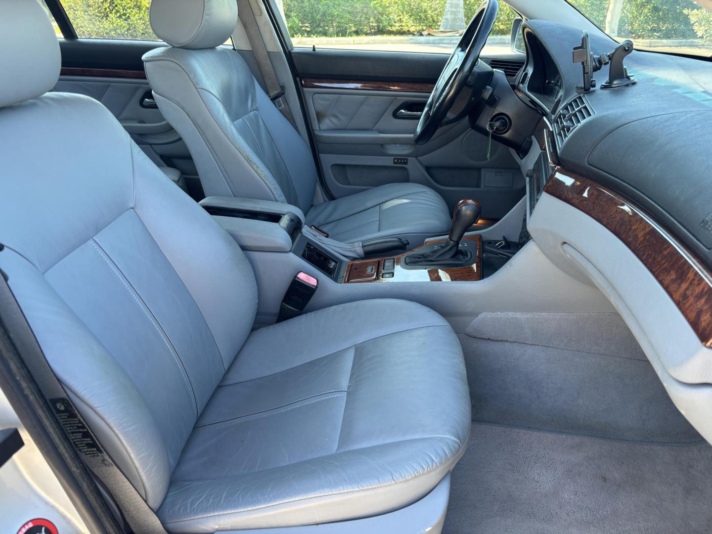 1999 SILVER /LIGHT GRAY LEATHER BMW 5-Series 528i (WBADM6336XB) with an 2.8L L6 DOHC 24V engine, 4-Speed Automatic Overdrive transmission, located at 11170 Summerlin Square Dr., Fort Myers Beach, FL, 33931, (239) 999-7777, 26.493546, -81.941628 - Take a look at this classic and well-kept 1999 BMW 5 Series — a rare find with only 82,000 miles and a history you can feel confident about. This BMW represents a time when driving experience came first. Known for its solid German engineering, smooth ride, and balanced handling, the 5 Series de - Photo#24