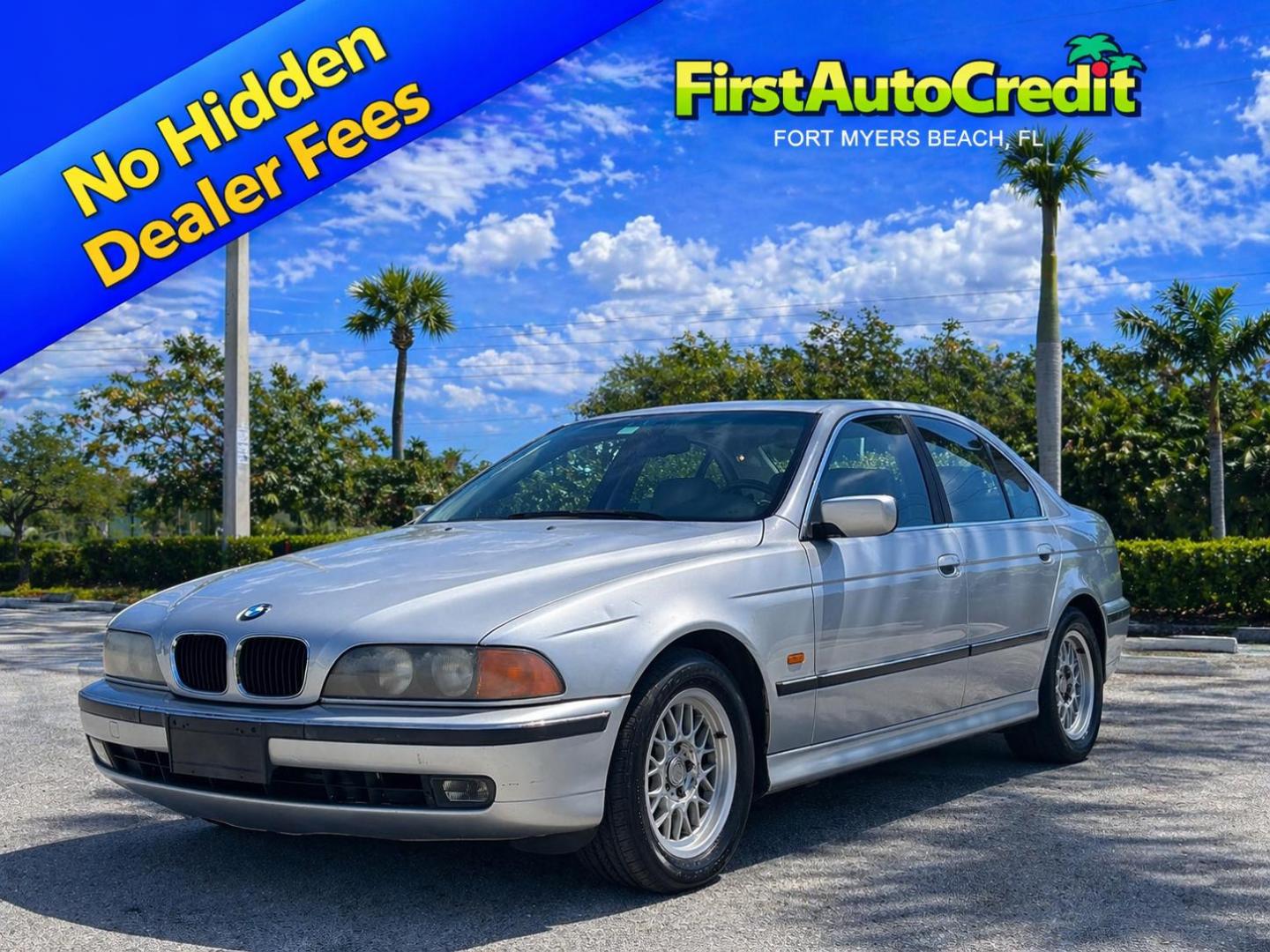 1999 SILVER /LIGHT GRAY LEATHER BMW 5-Series 528i (WBADM6336XB) with an 2.8L L6 DOHC 24V engine, 4-Speed Automatic Overdrive transmission, located at 11170 Summerlin Square Dr., Fort Myers Beach, FL, 33931, (239) 999-7777, 26.493546, -81.941628 - Take a look at this classic and well-kept 1999 BMW 5 Series — a rare find with only 82,000 miles and a history you can feel confident about. This BMW represents a time when driving experience came first. Known for its solid German engineering, smooth ride, and balanced handling, the 5 Series de - Photo#0