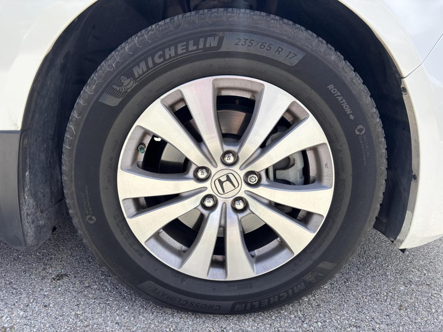 2016 WHITE Honda Odyssey EX-L (5FNRL5H60GB) with an 3.5L V6 SOHC 24V engine, 6A transmission, located at 11170 Summerlin Square Dr., Fort Myers Beach, FL, 33931, (239) 999-7777, 26.493546, -81.941628 - Photo#43