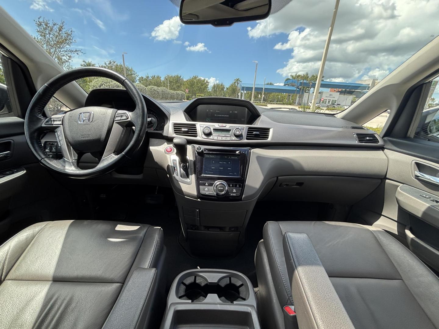 2016 WHITE Honda Odyssey EX-L (5FNRL5H60GB) with an 3.5L V6 SOHC 24V engine, 6A transmission, located at 11170 Summerlin Square Dr., Fort Myers Beach, FL, 33931, (239) 999-7777, 26.493546, -81.941628 - Photo#9