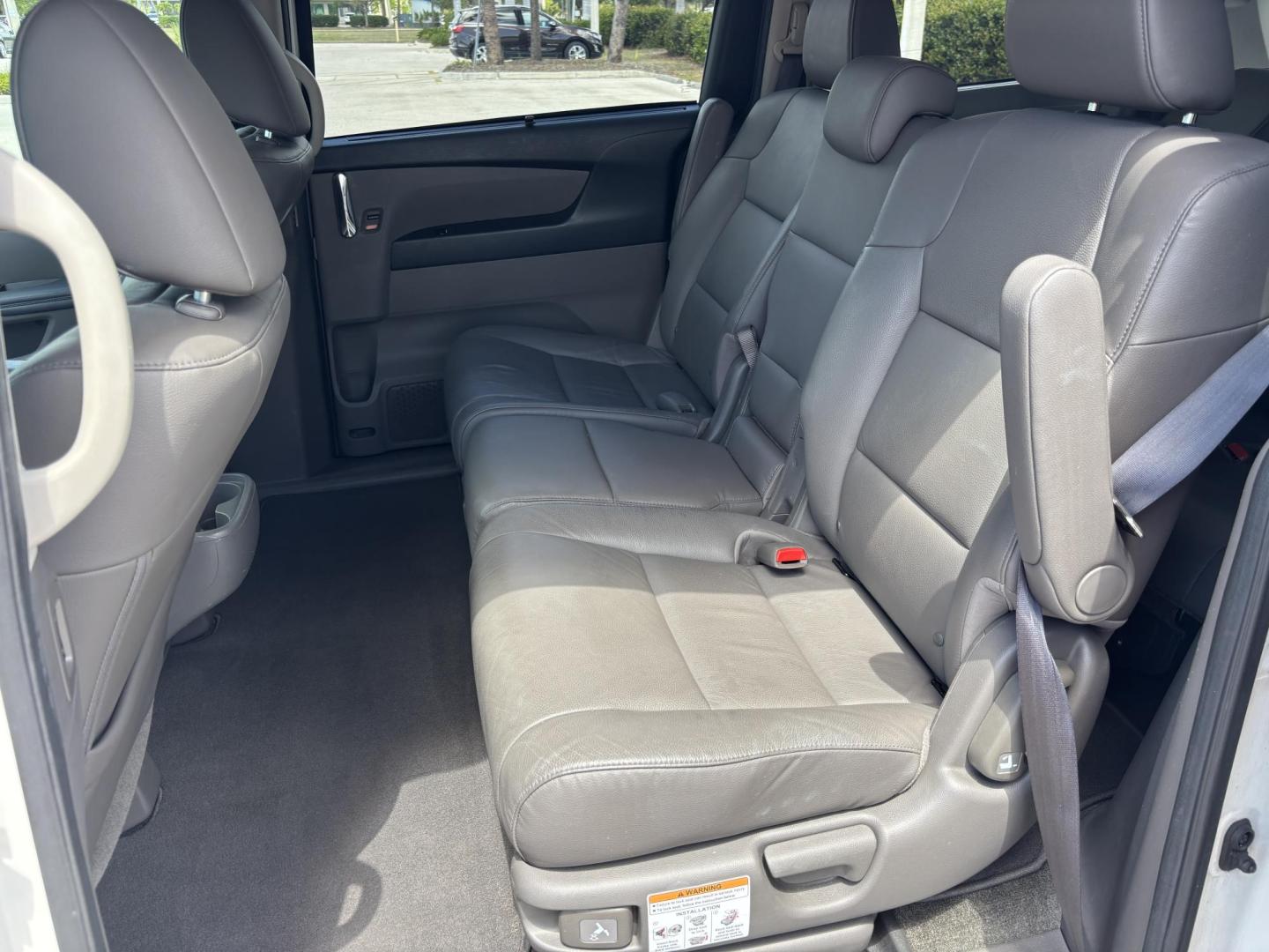 2016 WHITE Honda Odyssey EX-L (5FNRL5H60GB) with an 3.5L V6 SOHC 24V engine, 6A transmission, located at 11170 Summerlin Square Dr., Fort Myers Beach, FL, 33931, (239) 999-7777, 26.493546, -81.941628 - Photo#16