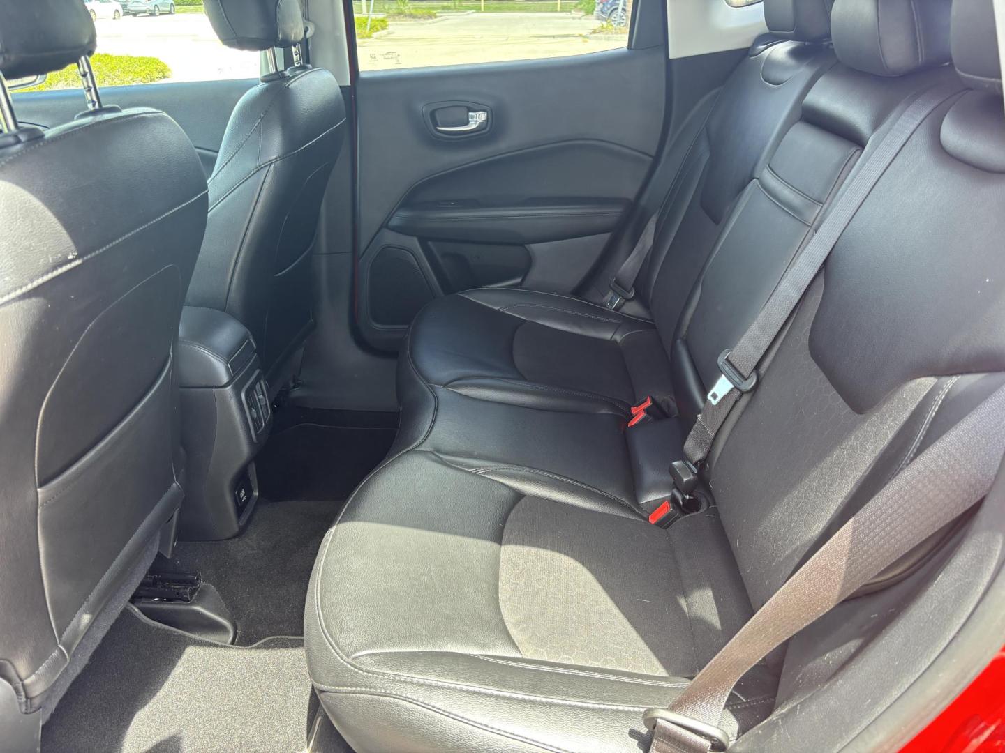 2020 RED /BLACK CLOTH Jeep Compass Altitude (3C4NJCBB6LT) with an 2.4L L4 DOHC 16V engine, located at 11170 Summerlin Square Dr., Fort Myers Beach, FL, 33931, (239) 999-7777, 26.493546, -81.941628 - Photo#15