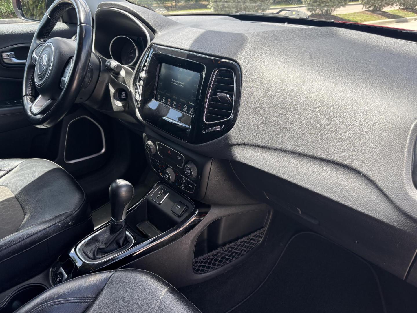 2020 RED /BLACK CLOTH Jeep Compass Altitude (3C4NJCBB6LT) with an 2.4L L4 DOHC 16V engine, located at 11170 Summerlin Square Dr., Fort Myers Beach, FL, 33931, (239) 999-7777, 26.493546, -81.941628 - Photo#11