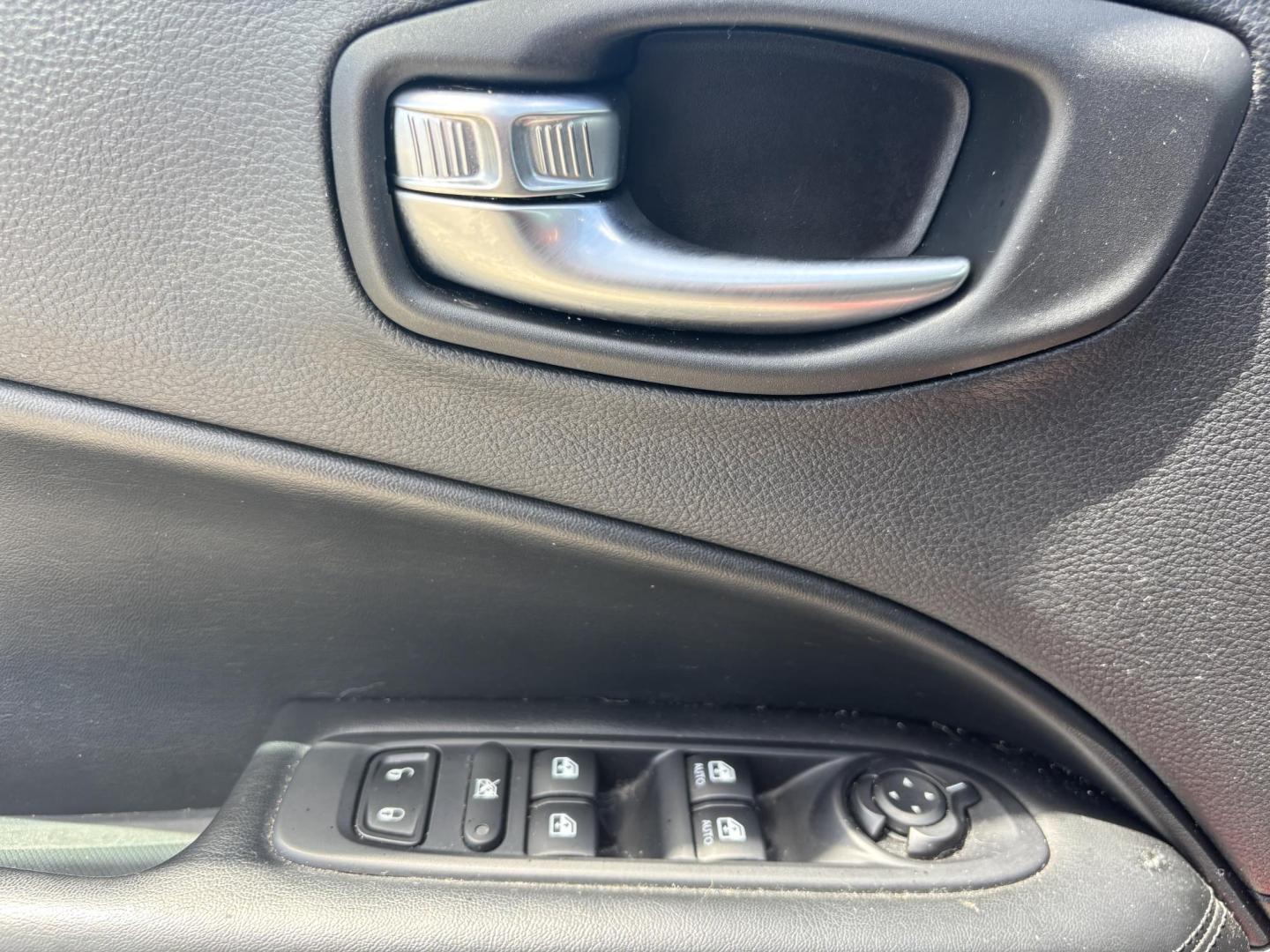 2020 RED /BLACK CLOTH Jeep Compass Altitude (3C4NJCBB6LT) with an 2.4L L4 DOHC 16V engine, located at 11170 Summerlin Square Dr., Fort Myers Beach, FL, 33931, (239) 999-7777, 26.493546, -81.941628 - Photo#26