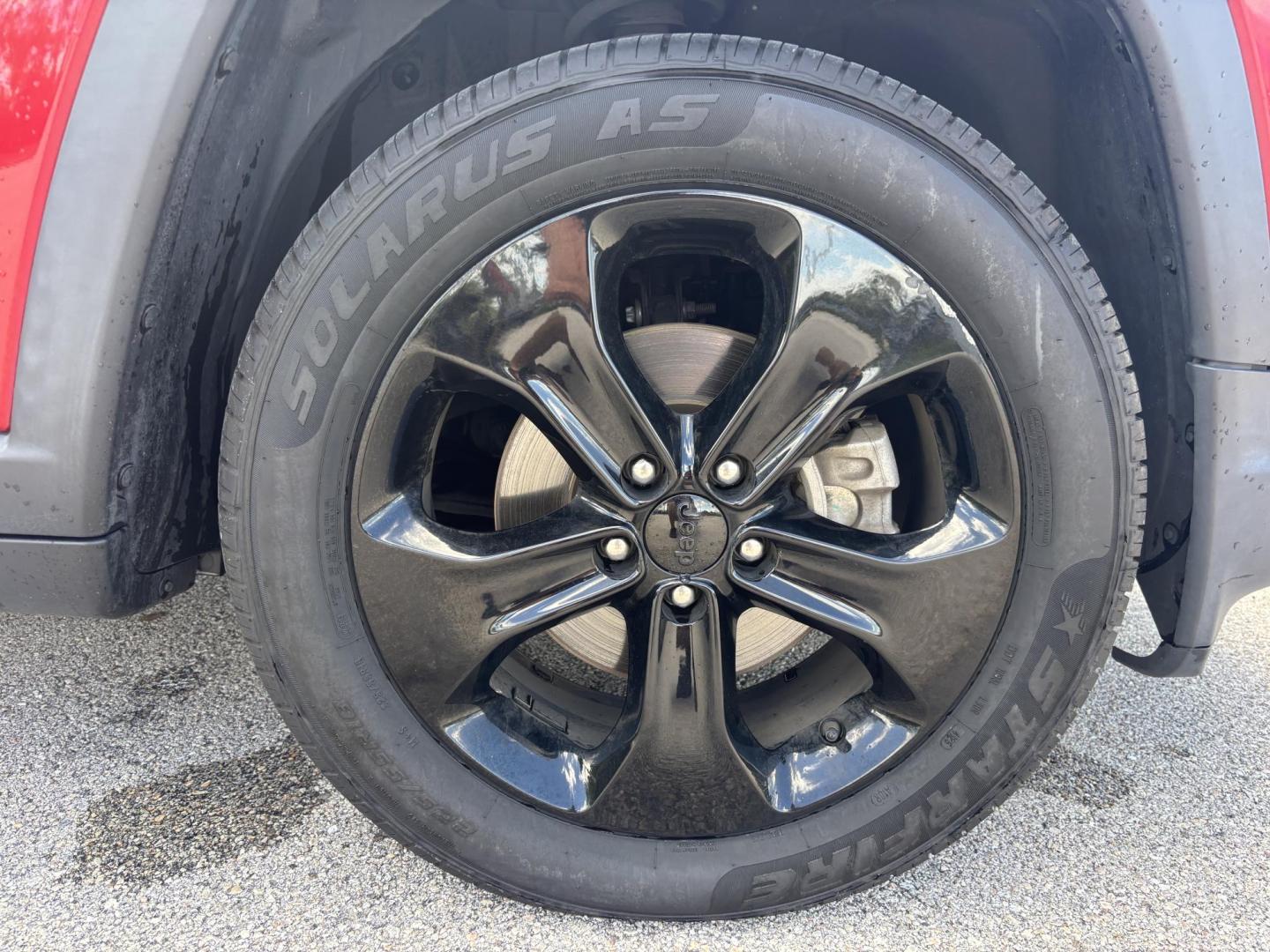 2020 RED /BLACK CLOTH Jeep Compass Altitude (3C4NJCBB6LT) with an 2.4L L4 DOHC 16V engine, located at 11170 Summerlin Square Dr., Fort Myers Beach, FL, 33931, (239) 999-7777, 26.493546, -81.941628 - Photo#29