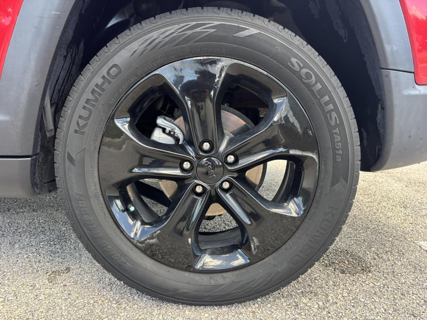 2020 RED /BLACK CLOTH Jeep Compass Altitude (3C4NJCBB6LT) with an 2.4L L4 DOHC 16V engine, located at 11170 Summerlin Square Dr., Fort Myers Beach, FL, 33931, (239) 999-7777, 26.493546, -81.941628 - Photo#31