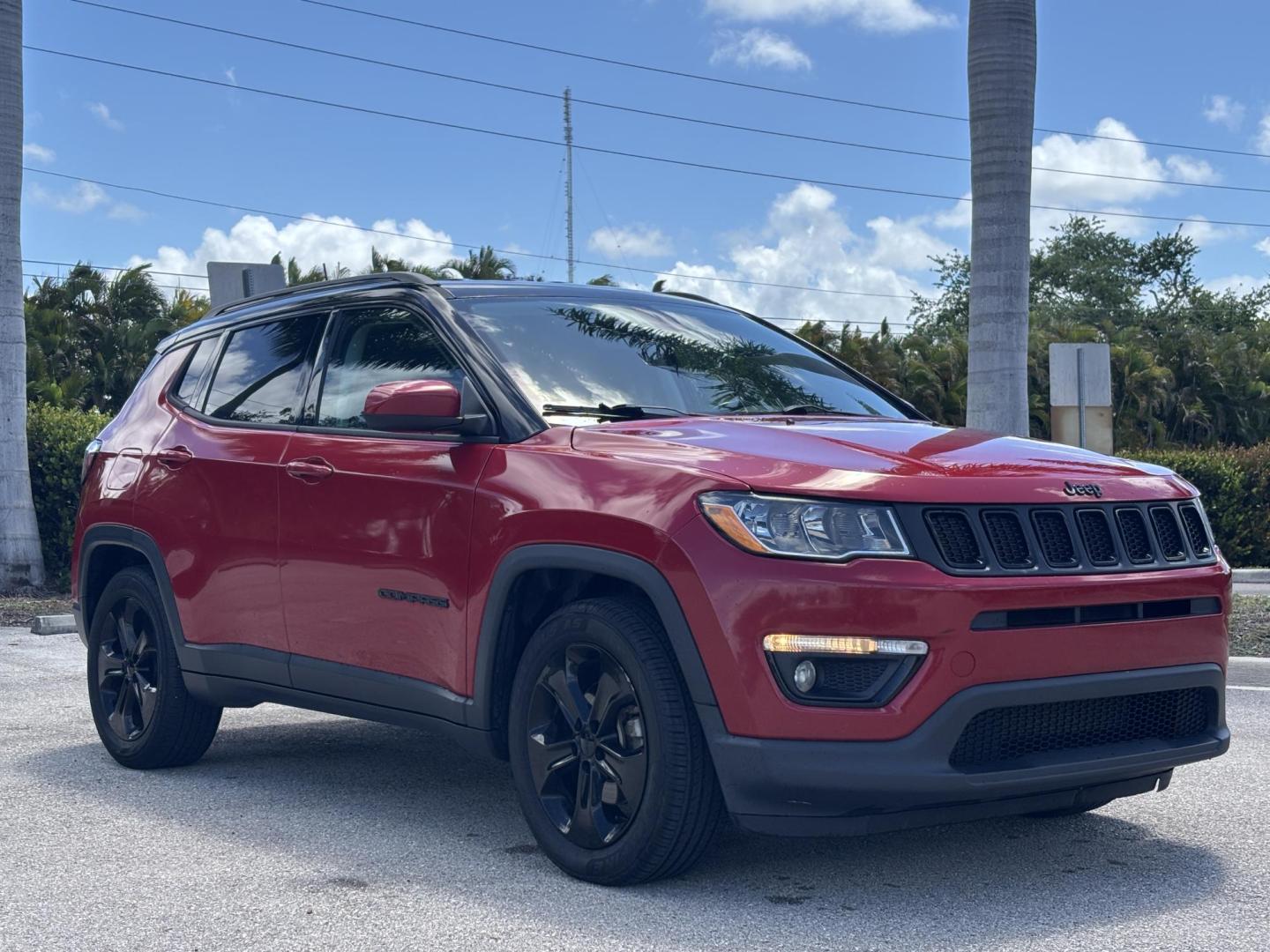2020 RED /BLACK CLOTH Jeep Compass Altitude (3C4NJCBB6LT) with an 2.4L L4 DOHC 16V engine, located at 11170 Summerlin Square Dr., Fort Myers Beach, FL, 33931, (239) 999-7777, 26.493546, -81.941628 - Photo#3