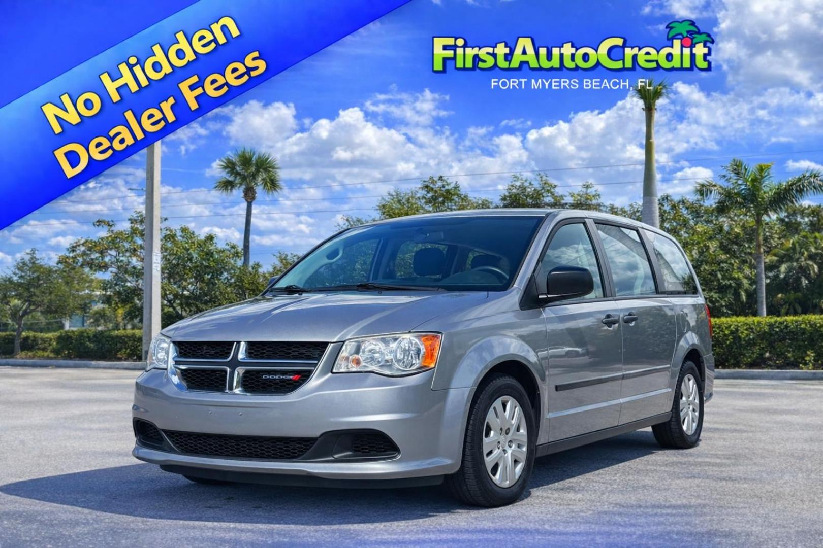 2016 SILVER /CHARCOAL CLOTH Dodge Grand Caravan SE (2C4RDGBG9GR) with an 3.6L V6 DOHC 24V engine, 6A transmission, located at 11170 Summerlin Square Dr., Fort Myers Beach, FL, 33931, (239) 999-7777, 26.493546, -81.941628 - Photo#0