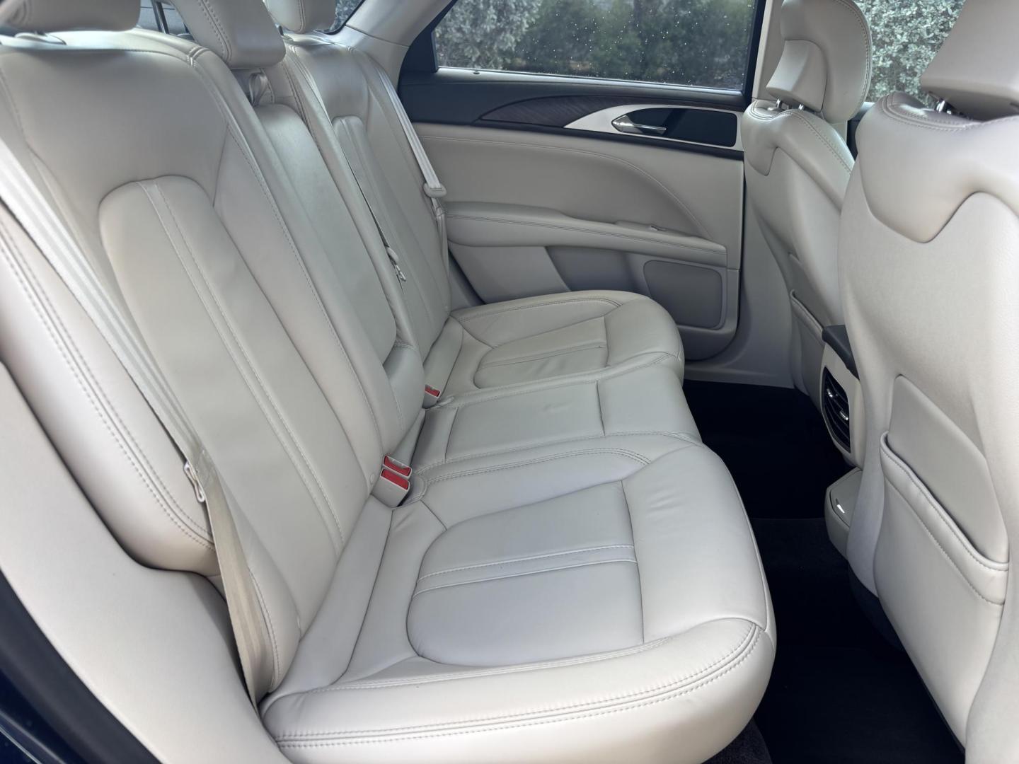 2017 BLUE Lincoln MKZ Select FWD (3LN6L5C98HR) with an 2.0L L4 DOHC 16V engine, 6A transmission, located at 11170 Summerlin Square Dr., Fort Myers Beach, FL, 33931, (239) 999-7777, 26.493546, -81.941628 - Photo#15