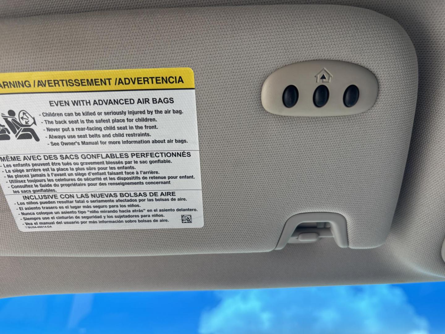 2017 BLUE Lincoln MKZ Select FWD (3LN6L5C98HR) with an 2.0L L4 DOHC 16V engine, 6A transmission, located at 11170 Summerlin Square Dr., Fort Myers Beach, FL, 33931, (239) 999-7777, 26.493546, -81.941628 - Photo#27