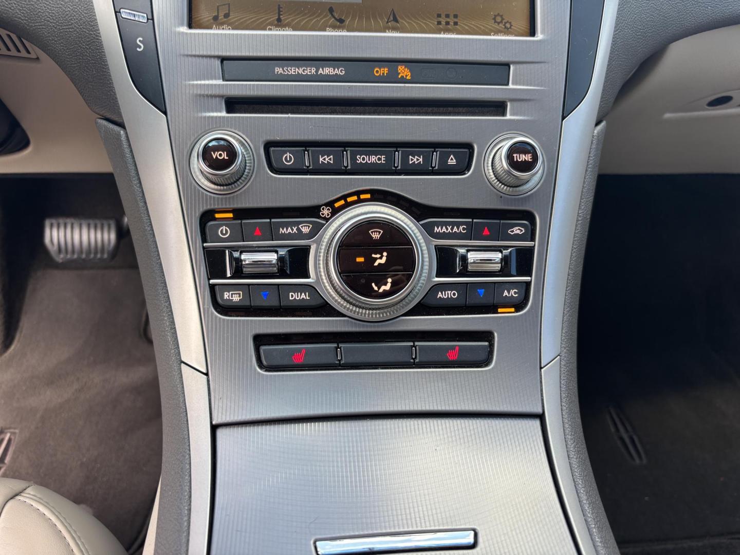 2017 BLUE Lincoln MKZ Select FWD (3LN6L5C98HR) with an 2.0L L4 DOHC 16V engine, 6A transmission, located at 11170 Summerlin Square Dr., Fort Myers Beach, FL, 33931, (239) 999-7777, 26.493546, -81.941628 - Photo#19